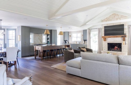 La Grange House | Serene Getaway on 10 Acres + Hot Tub + Pool | Sleeps 12 | Ash Farm