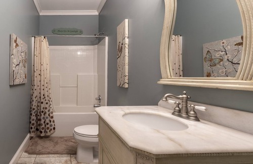 Gainesville House | Serene Getaway on Lake Lanier. Enjoy beautiful views any time of the year.