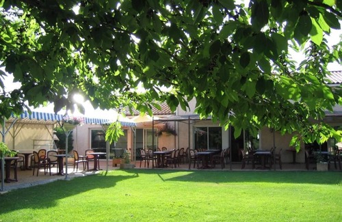 Digne-les-Bains House | Serene Golf Haven Perfect for the Ultimate Relaxation Experience