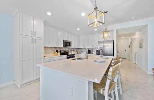 Immokalee Apartment | Serene Greens Retreat: Luxury Condo