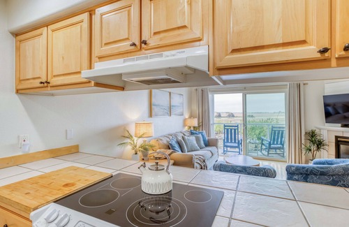 Lincoln City Condo | Serene Ground-Level Siletz Bay View Condo, Beach Path, Many Restaurants!