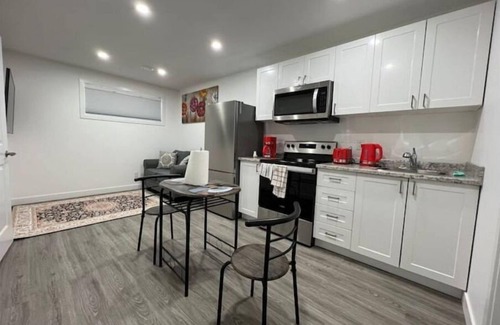 Saskatchewan House | Serene Haven in Harbour Landing