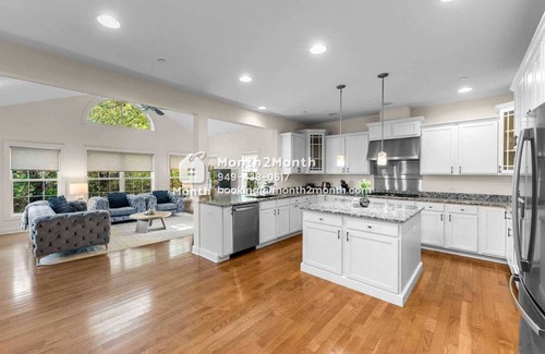 Libertyville House | Serene Haven on Cater Ln #41814