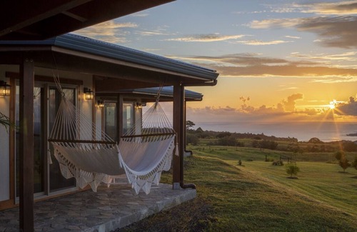 Hilo House | Serene Hawaiian Eco Village 15 minutes from Hilo