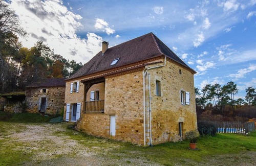 Loubejac House | Serene Holiday Home in Loubejac with Private Swimming Pool