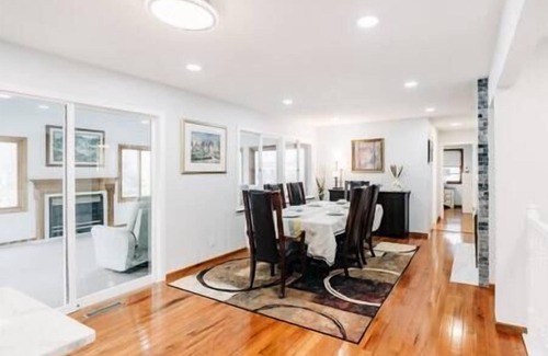 Richfield House | Serene Home 4 Miles to MOA and Airport l King Bed