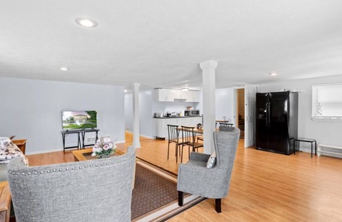 Lansing House | Serene Home on Grand River