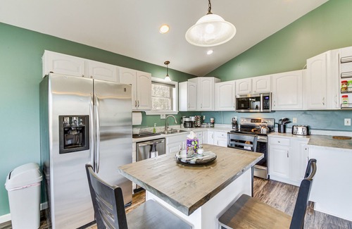 Brooks House | Serene Jackson Vacation Rental w/Hot Tub!