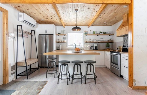 Amherst Ski Chalet | Serene Lake Escape with Spa Indulgence