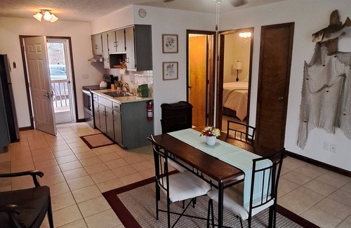 Westview Cottage | Serene Lakefront Cottage Home, relax and enjoy! Walk right to the water.