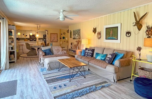 Lake Lure Cottage | Serene Lakefront Reteat with Whimsical Flair! Private Dock-Kayaks-Fishing