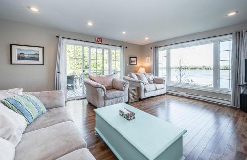 Miller Lake House | Serene Lakefront Retreat Explore & Unwind