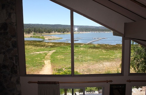 Big Bear Lake House | Serene Lakefront 4BR with Dock and Spa. Ski Slopes nearby
