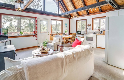 Serene Lakes Cabin | Serene Lakes Cabin w/Deck: Dog Friendly!