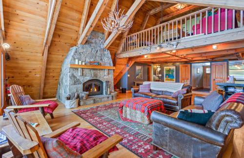 Serene Lakes House | Serene Lakes Splendor