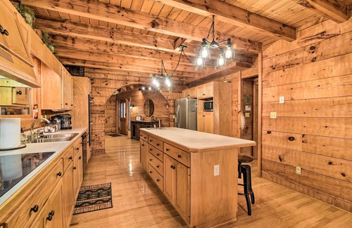 Penrod Cabin | Serene Lewisburg Lakefront Retreat w/Dock