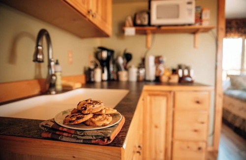 Homer Bed & Breakfast | Serene location with mountain and sea views