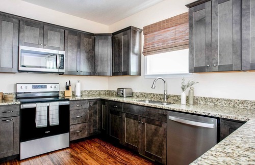 Weaverville House | Serene Luxury Retreat| Hot Tub|Views