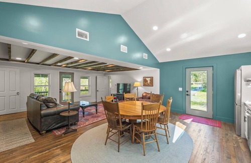 Maurertown House | Serene Mountain Retreat on 17 acres by National Park, EV Charger