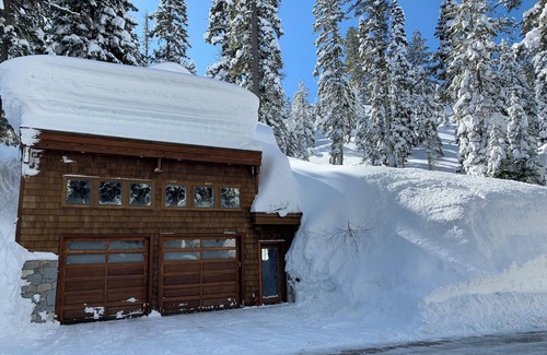 Alpine Meadows House | Serene Mountain Retreat in Alpine Meadows – Minutes from Tahoe Palisades