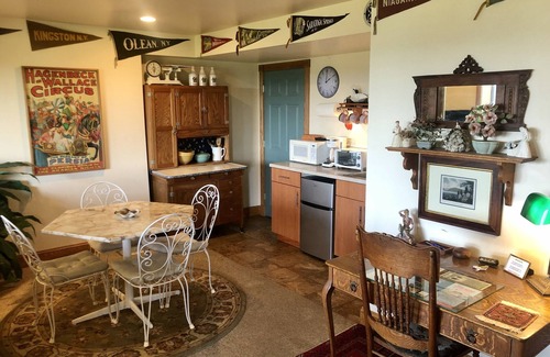 Fort Montgomery Cottage | Serene Mountain Top Views overlooking Hudson River and Surrounding Highlands