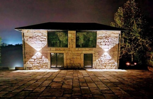 Marco de Canaveses House | 🏡 Serene Mountain-View Villa with Private Pool & Balcony - The Monastery Barn