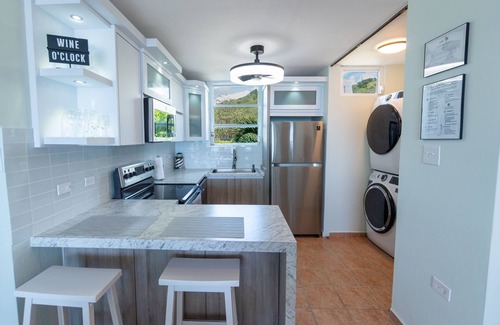 Maunabo Apartment | Serene Oasis - ocean view retreat for the whole family. 5 min from the beach!