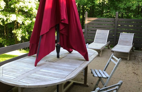 Pawling Cabin | Serene, Peaceful Get-Away (Log Cabin by the Lake)