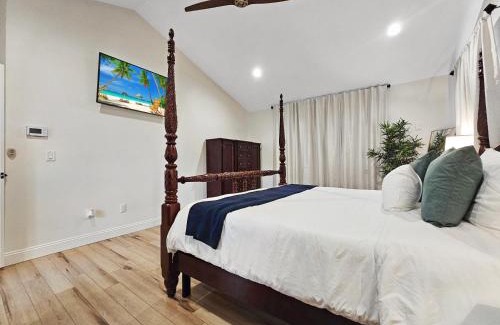 Temple Terrace Villa | Serene Pool Oasis Tampa Vacation