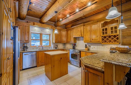 Fiddler Lake Resort Ski Chalet | Serene Private Escape, Pool, Hot Tub, Sauna, Views