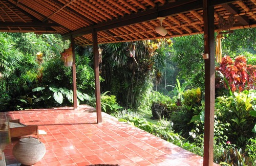Penestanan House | Serene Private "Old Bali" Estate w/pool&Staff, Tucked Away short Walk From Ubud.