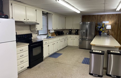 Water Valley Cabin | Serene, quiet, and spacious ranch lodge 15 minutes from town