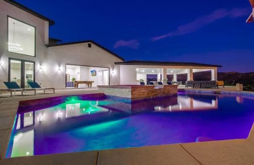 El Cajon House | Serene Resort-Style Escape - Perfect for Families