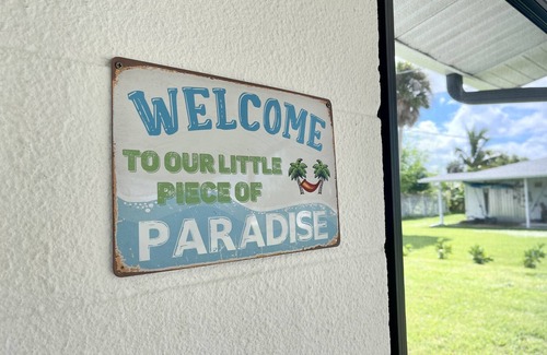 Englewood House | Serene Retreat - 5 mins to Beach, with Beach Gear, Firepit, Bicycles