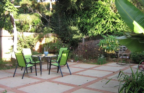 Pacific Palisades House | Serene Retreat Near Beaches, Mountains, Parks, Shops & Dining