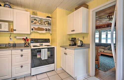 Dutton Cottage | Serene River Retreat w/Private Beach & Dock!
