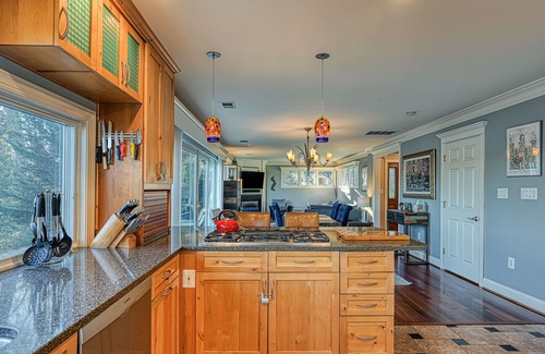 Arden-on-the-Severn House | Serene, riverfront home with deck, balcony, kitchen & fireplace - dog-friendly