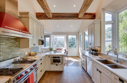 San Anselmo House | Serene San Anselmo Hideaway w/Private Hot Tub!
