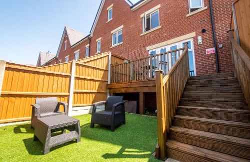 Felixstowe House | Serene Sands