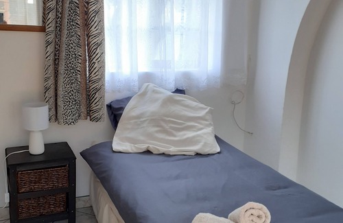 Benoni House | Serene self catering