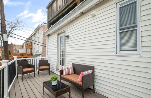 Manayunk Apartment | Serene Silverwood – Spacious 2B/2B with Parking