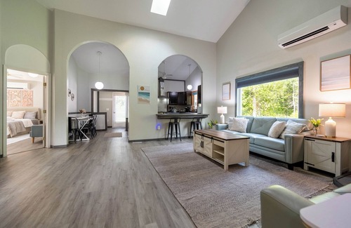 Cheboygan House | Serene "Sol Retreat" by the Shores of Lake Huron and Mackinac Island