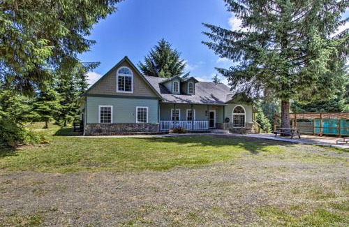 South Bend House | Serene South Bend Family Escape Dogs Welcome