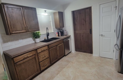 Las Cruces House | Serene Spa hot tub Sanctuary with patio for the whole family
