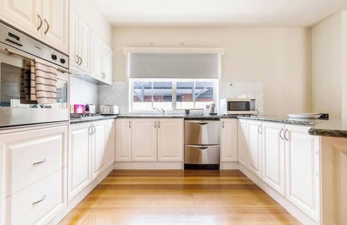Seaholme House | Serene Spacious 2BR Home w/Free Parking