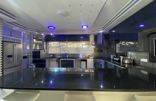 Parow North House | Serene Stay in Parow North