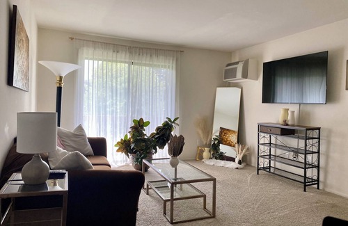 Wixom Apartment | Serene Stay:Near Freeways & City Excitement