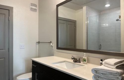 Southside Apartment | Serene Stay Rental Unit With Pool