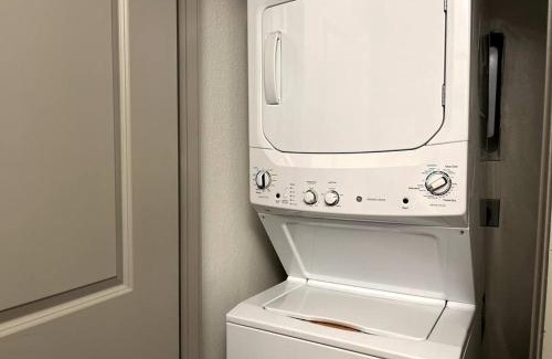 Southside Apartment | Serene Stay Rental Unit With Pool