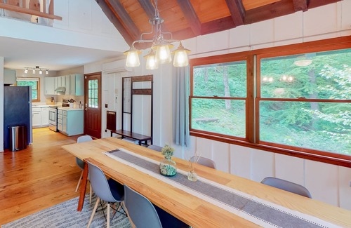 Cullowhee House | Serene stay with wood-burning fireplace & decks, dock and canoe access - dogs ok